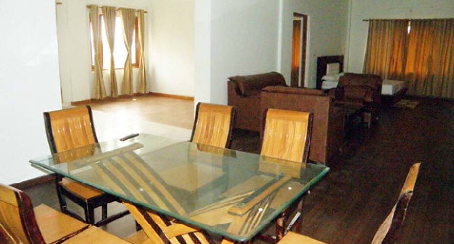 Raj Rajeshwari Resort, Almora 4